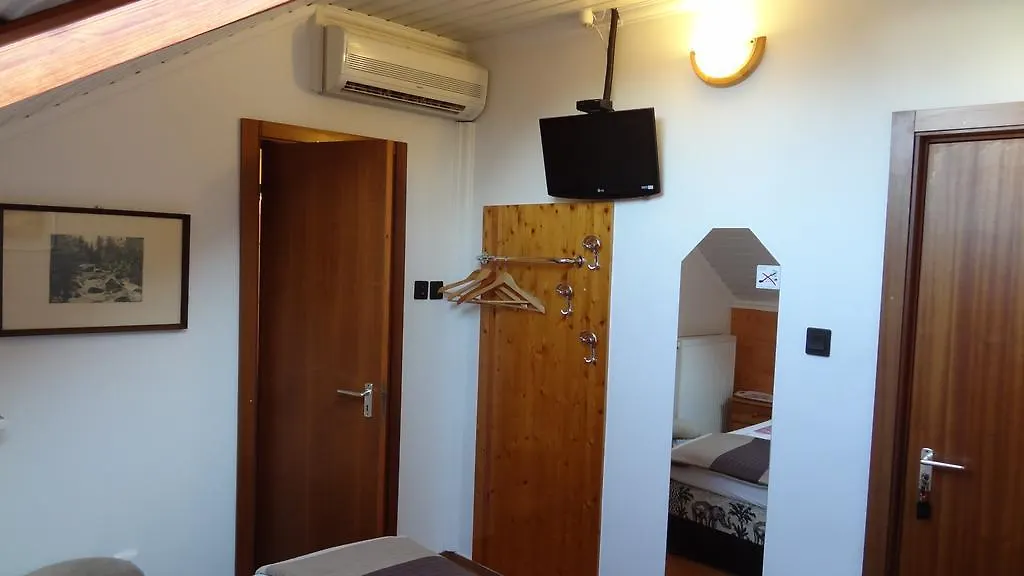 Guest house Bai Panzio Hotel Budapest